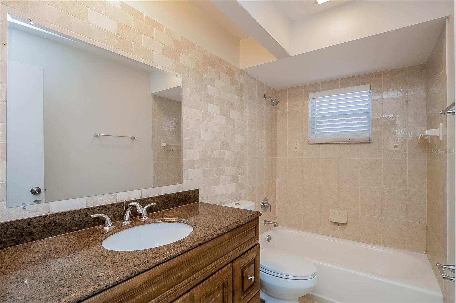 PEPPER MILL SEC 04 - Residential Lease