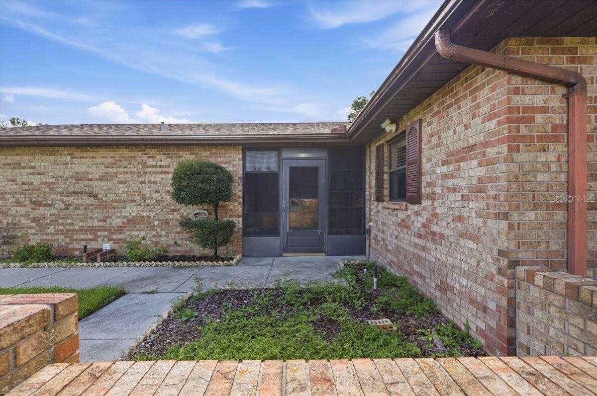 478 LAKE CAROLYN CIRCLE