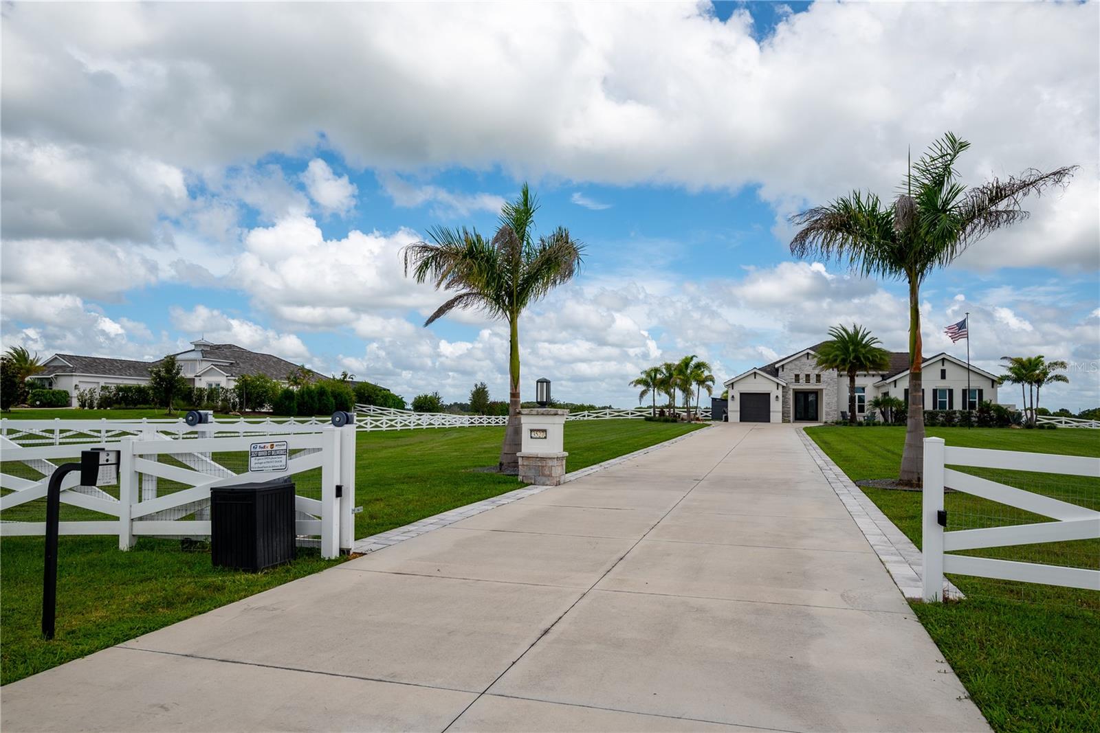 3527 QUIVER COURT, SARASOTA, FL, 34240 3 3527 QUIVER COURT