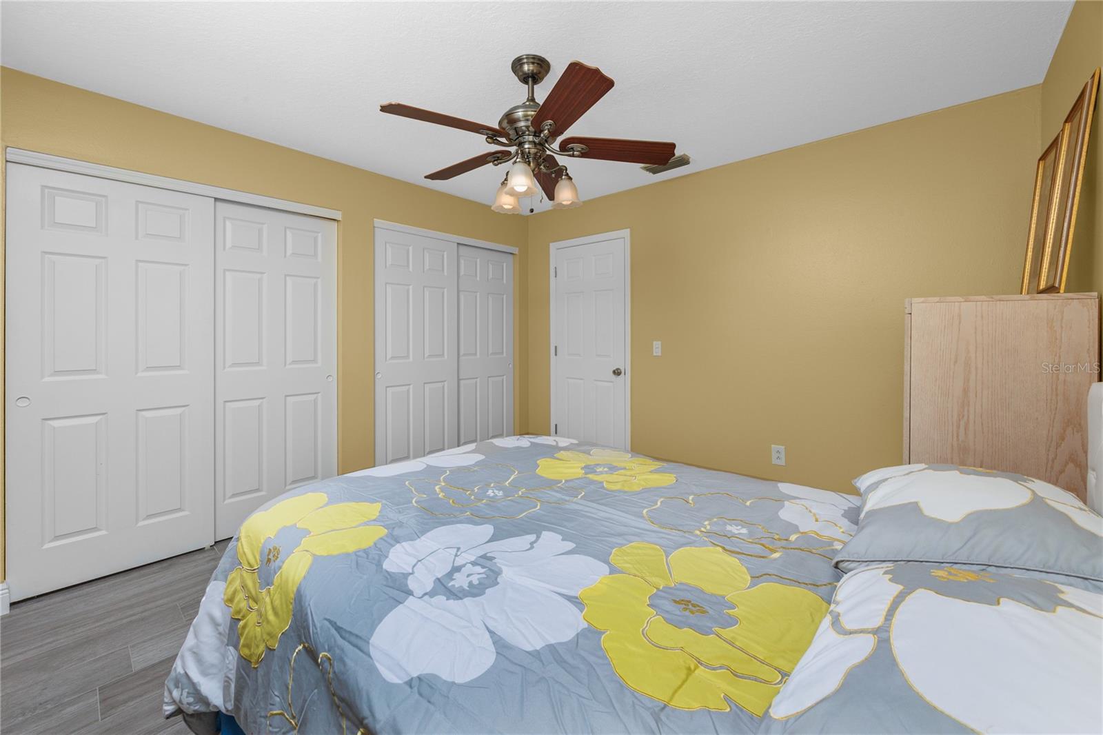 PARK LAKE ESTATES - Residential