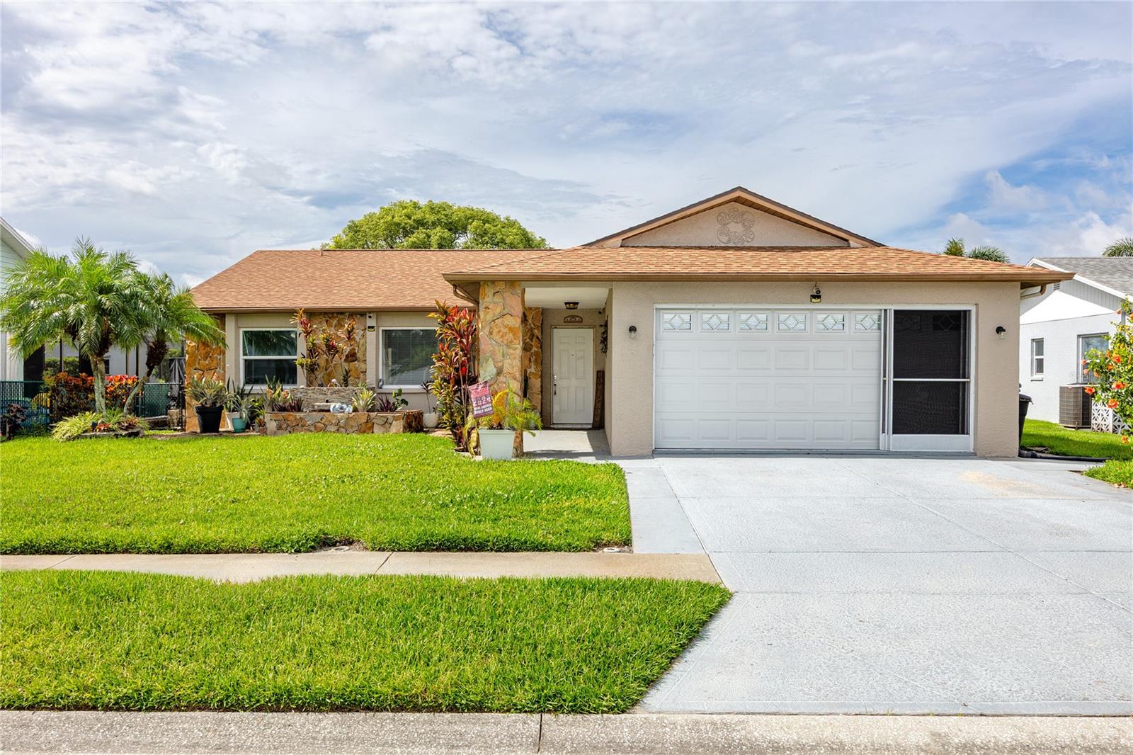 PARK LAKE ESTATES - Residential
