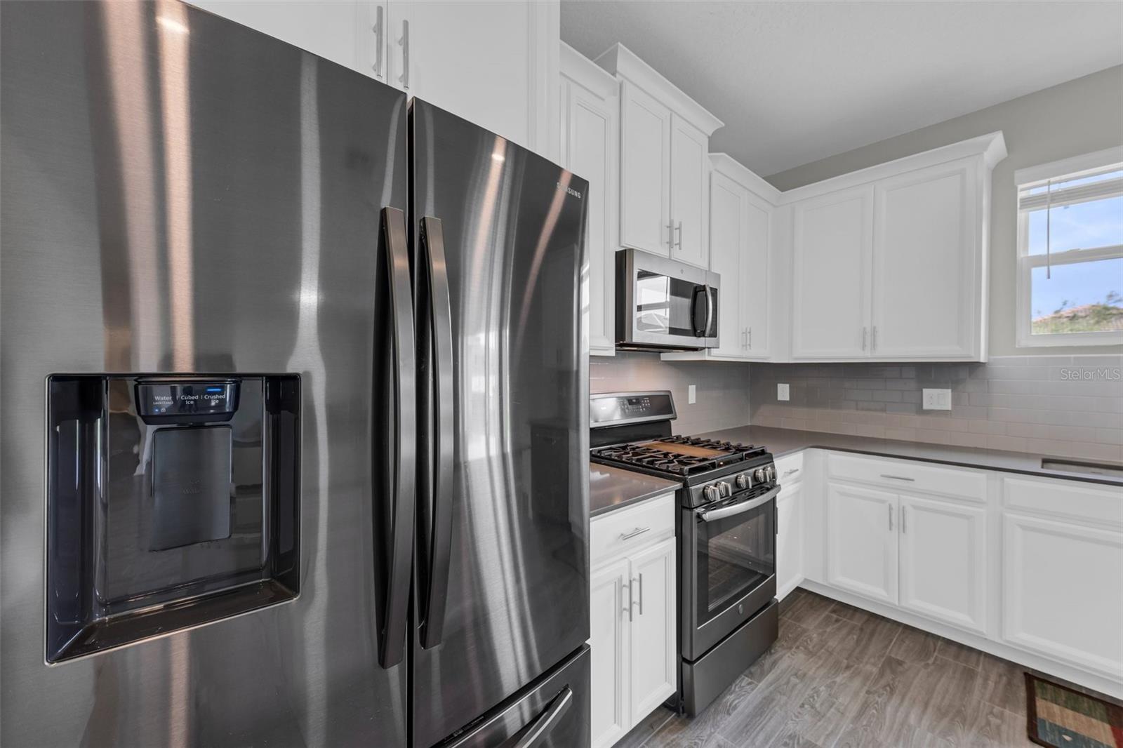 1616 OAK BLOSSOM DRIVE