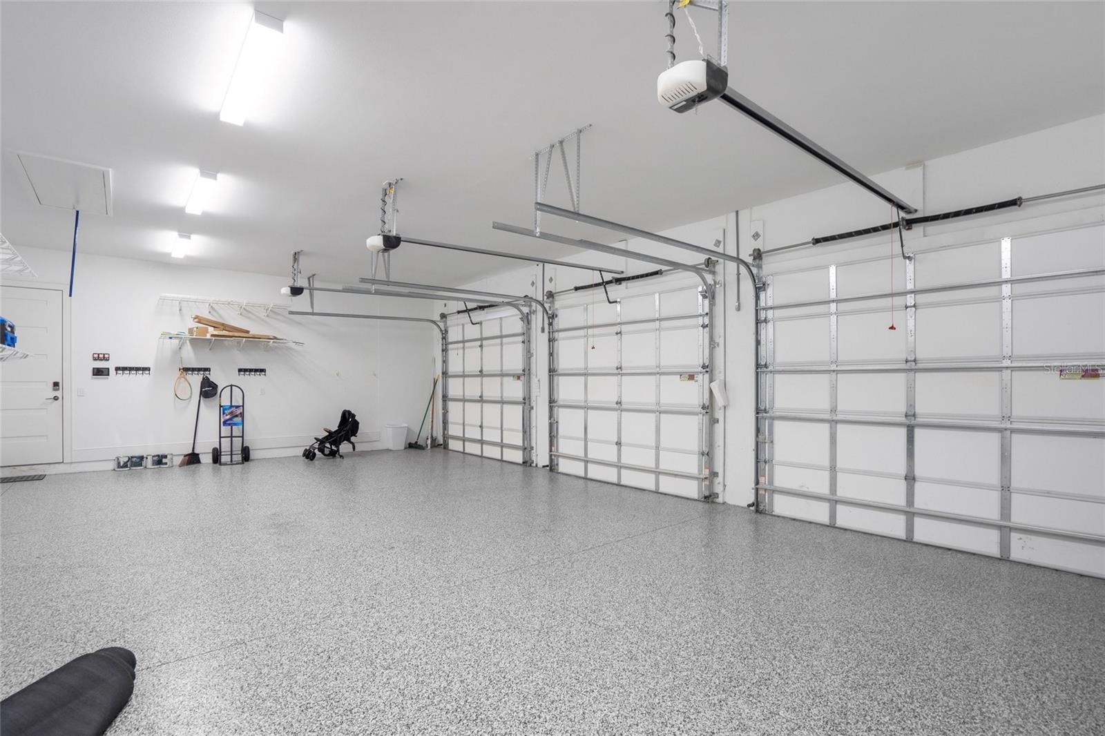 HANSENS SUB OPPOSITE PG IN PB - Residential