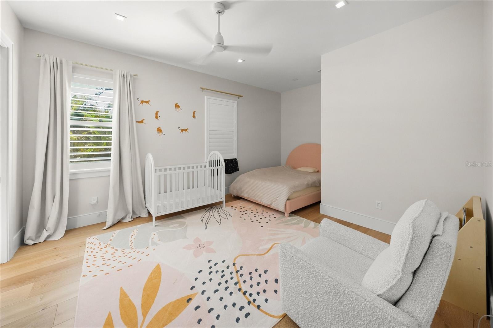 HANSENS SUB OPPOSITE PG IN PB - Residential