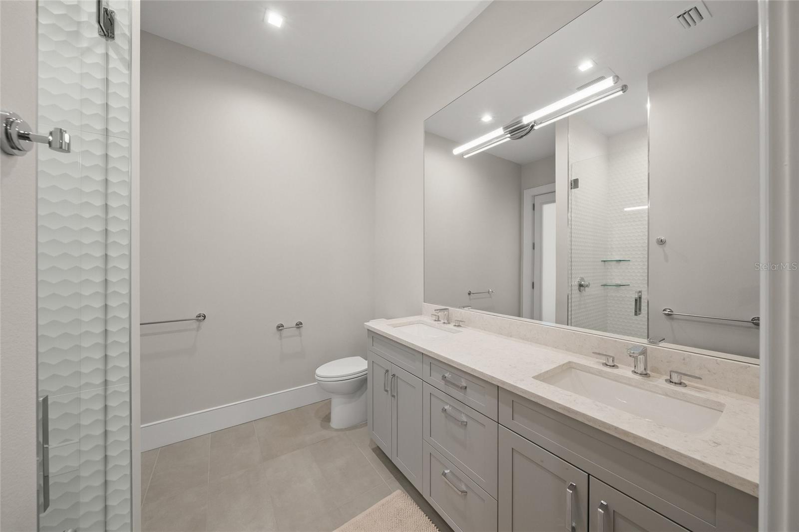 HANSENS SUB OPPOSITE PG IN PB - Residential