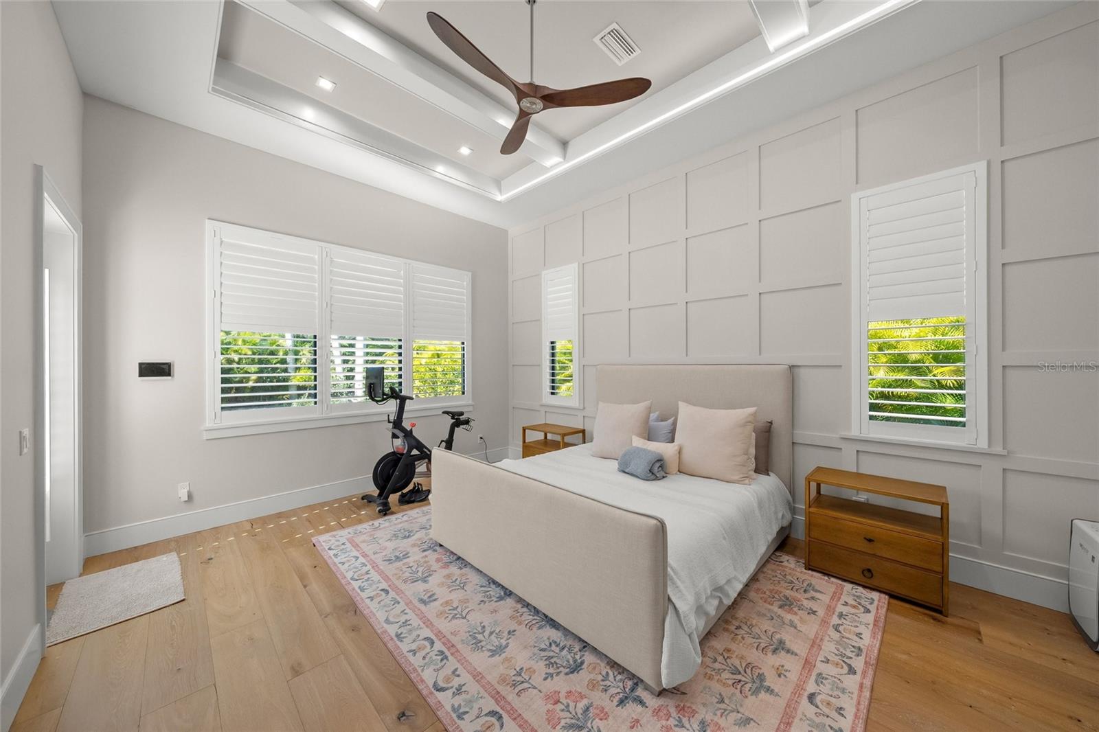 HANSENS SUB OPPOSITE PG IN PB - Residential