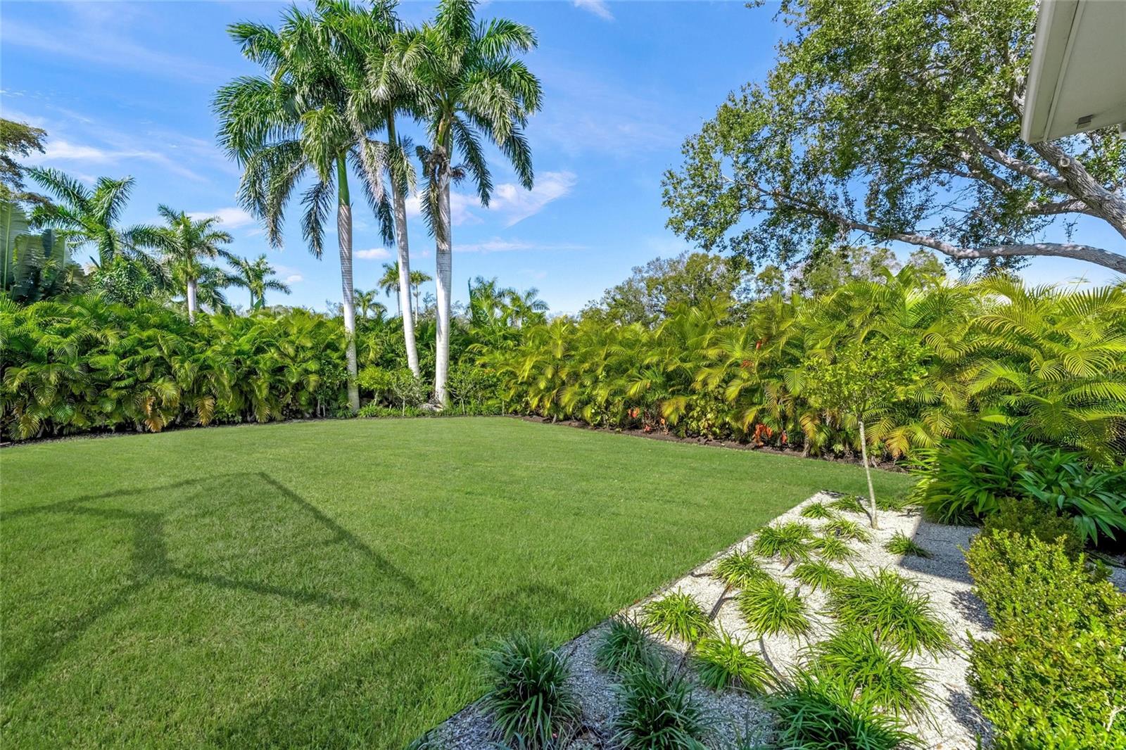 HANSENS SUB OPPOSITE PG IN PB - Residential