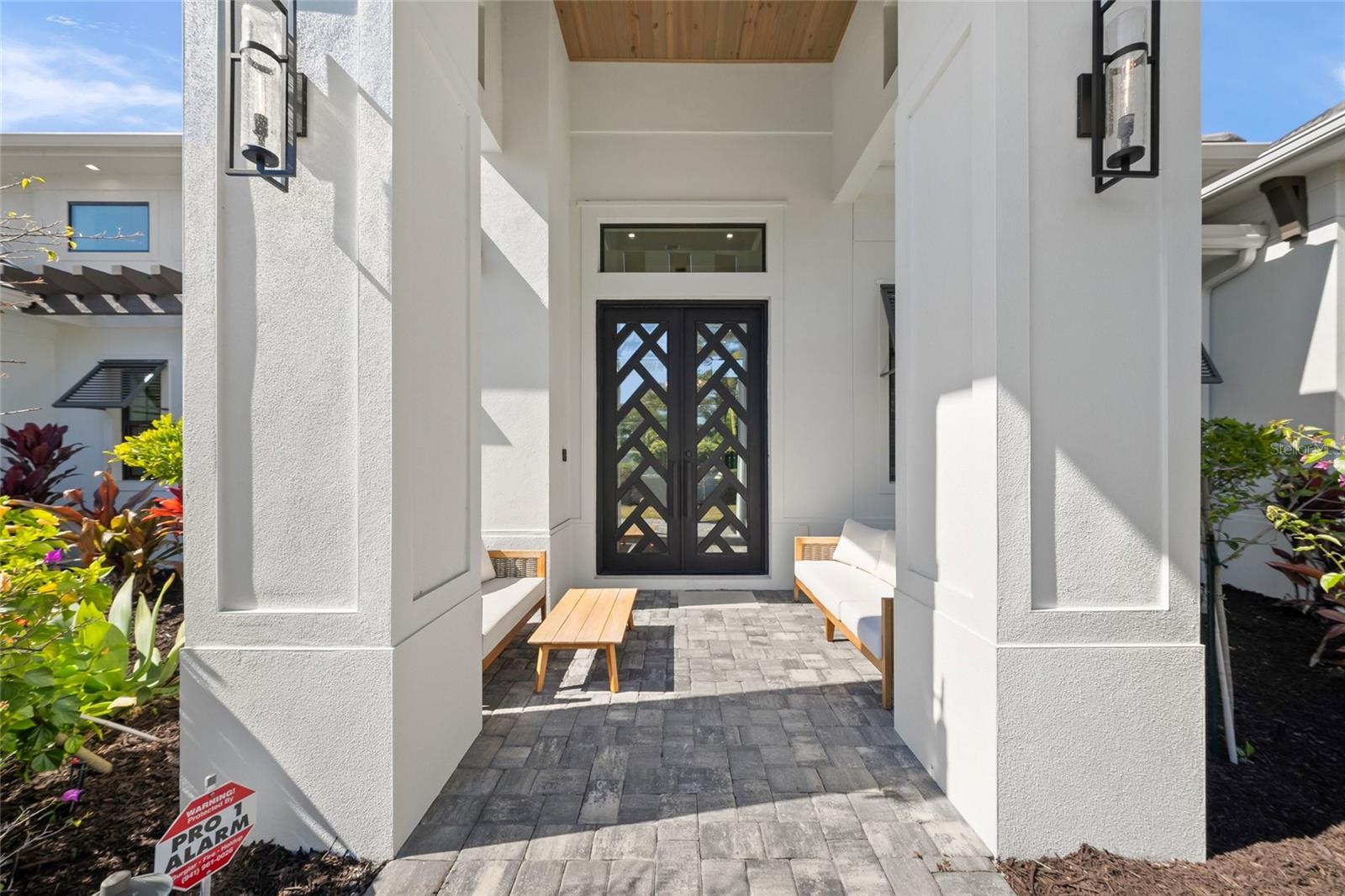 HANSENS SUB OPPOSITE PG IN PB - Residential