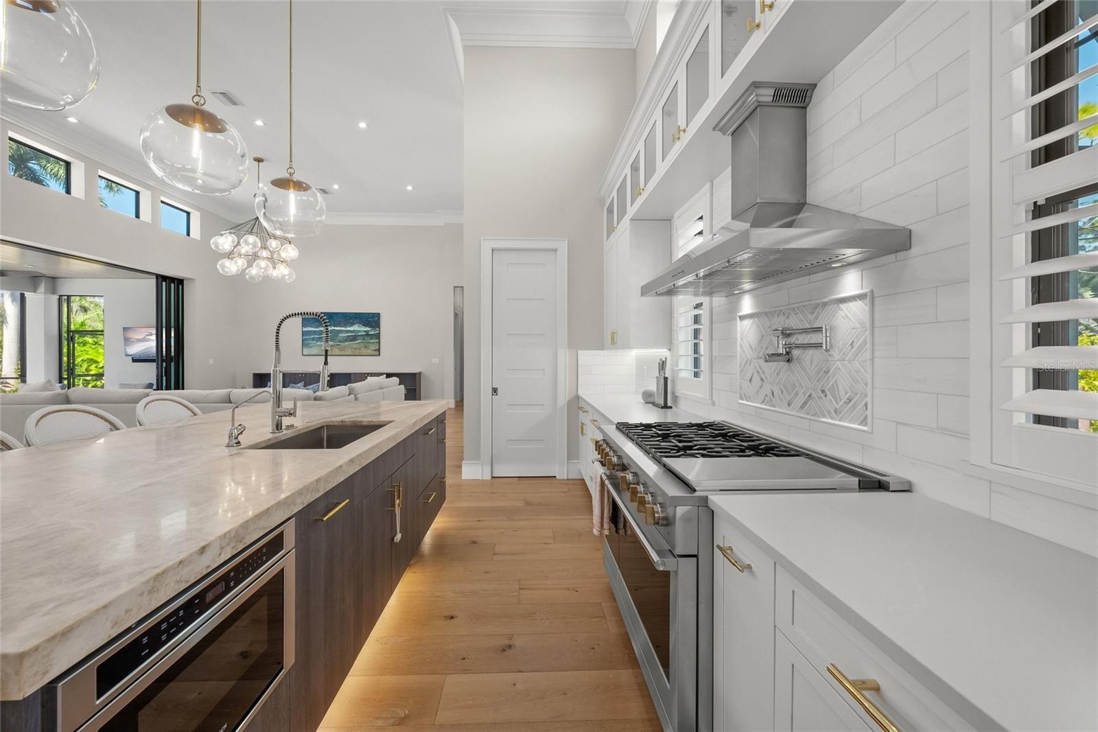 HANSENS SUB OPPOSITE PG IN PB - Residential