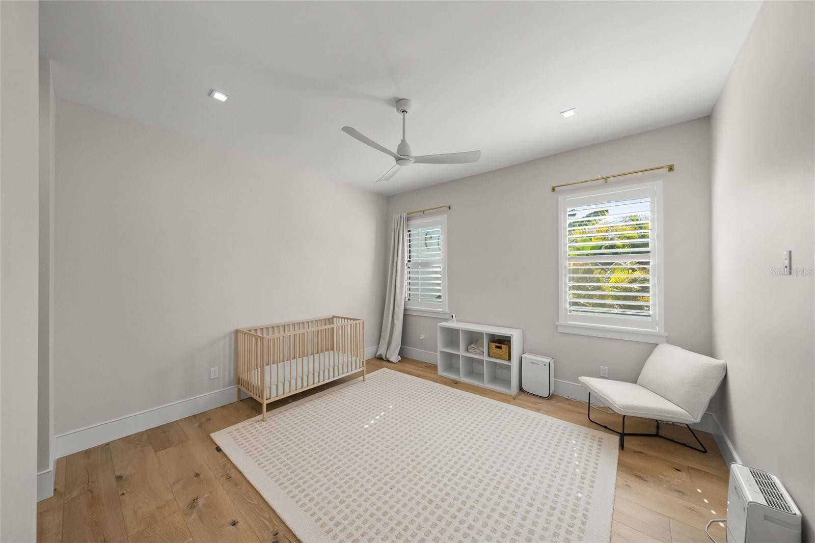 HANSENS SUB OPPOSITE PG IN PB - Residential