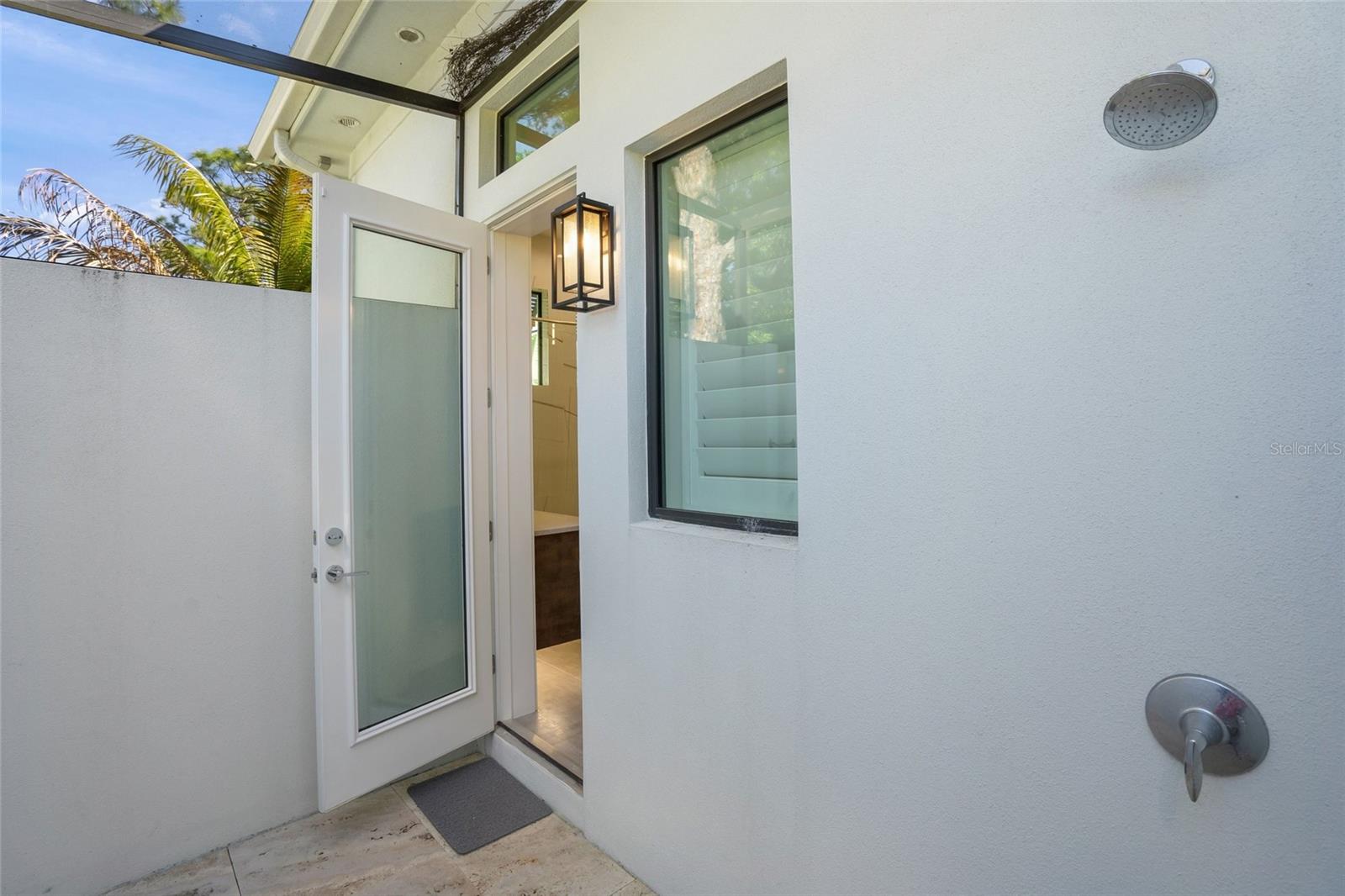 HANSENS SUB OPPOSITE PG IN PB - Residential