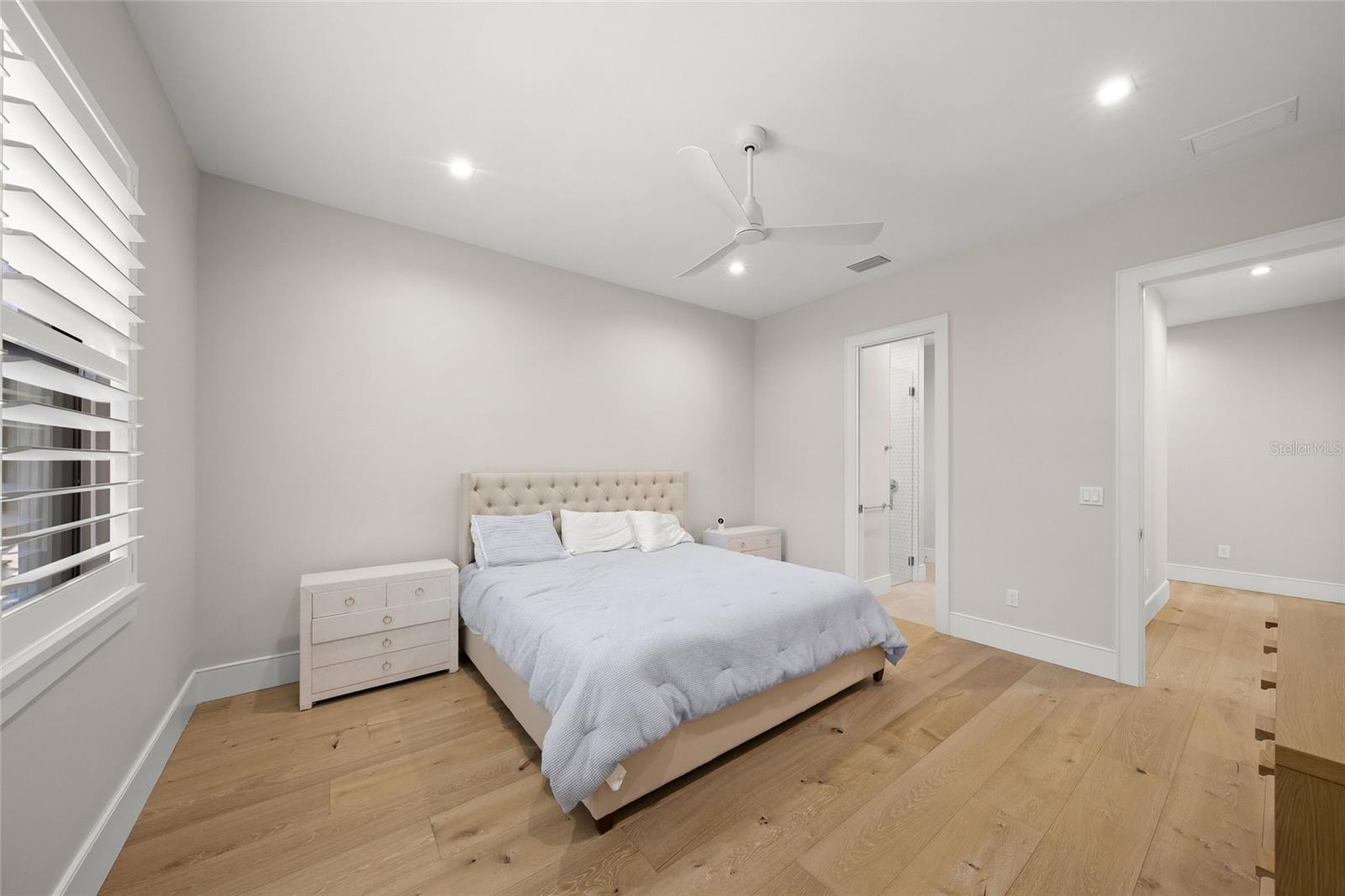 HANSENS SUB OPPOSITE PG IN PB - Residential