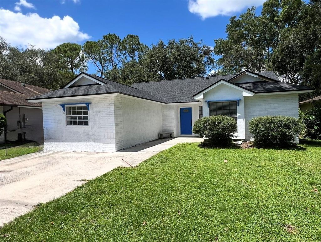 Photo of 12824 Dunhill Drive, Tampa, FL 33624 (MLS # TB8480462)