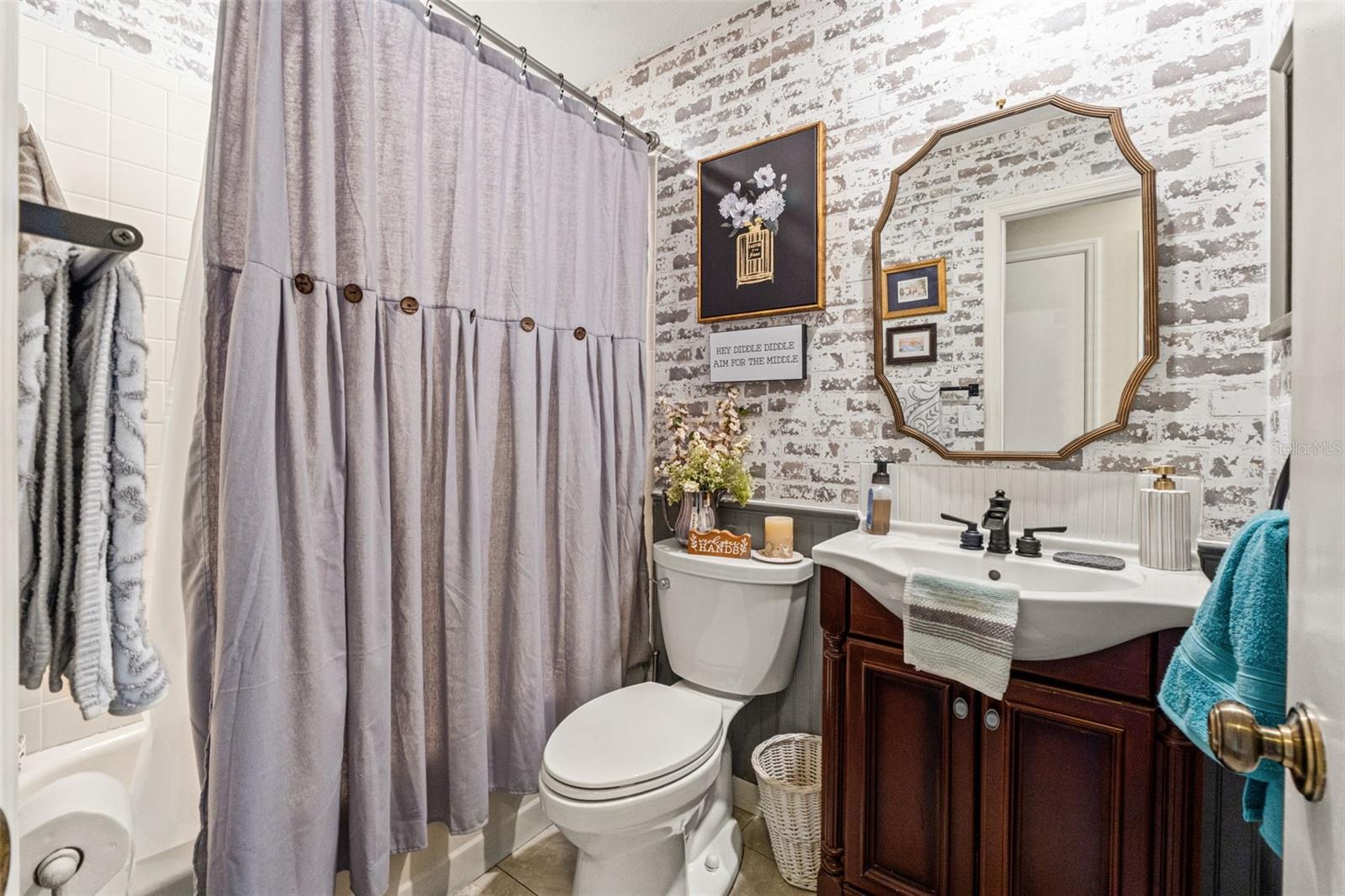 HEATHER WALK - Residential