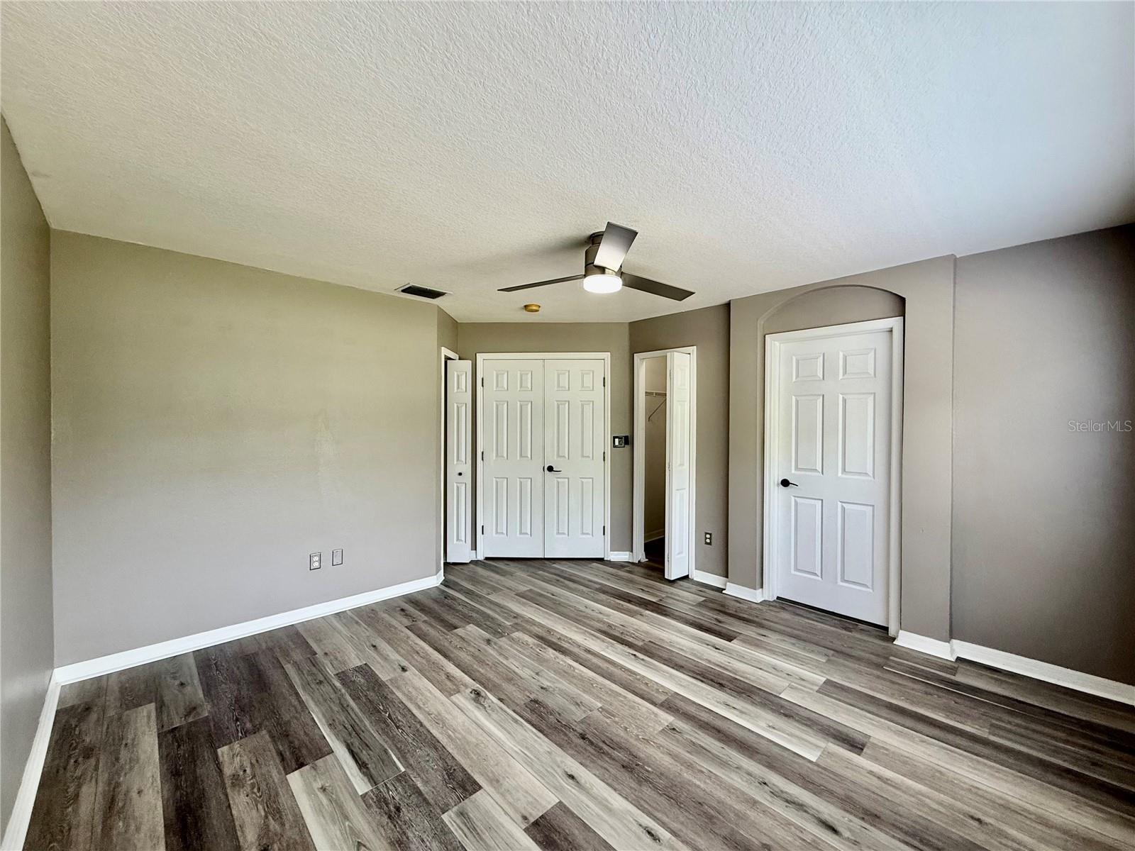 CASA BLANCA - Residential Lease