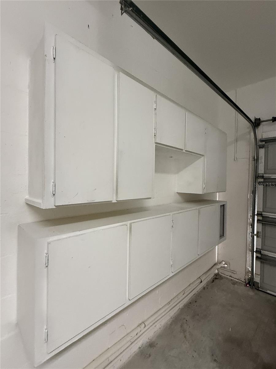 CASA BLANCA - Residential Lease