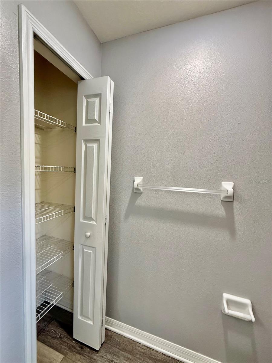 CASA BLANCA - Residential Lease