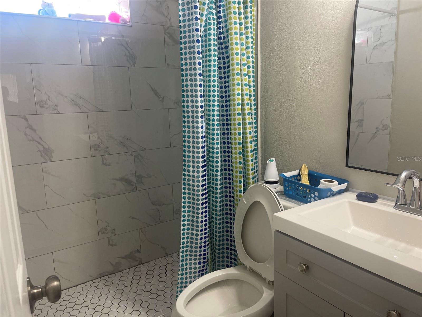 ARCADIAN HEIGHTS - Residential Lease