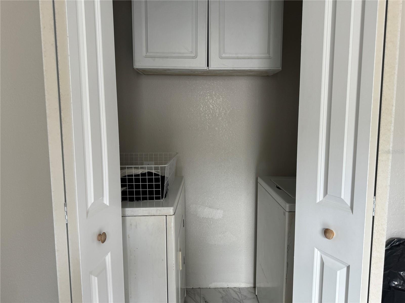 ARCADIAN HEIGHTS - Residential Lease