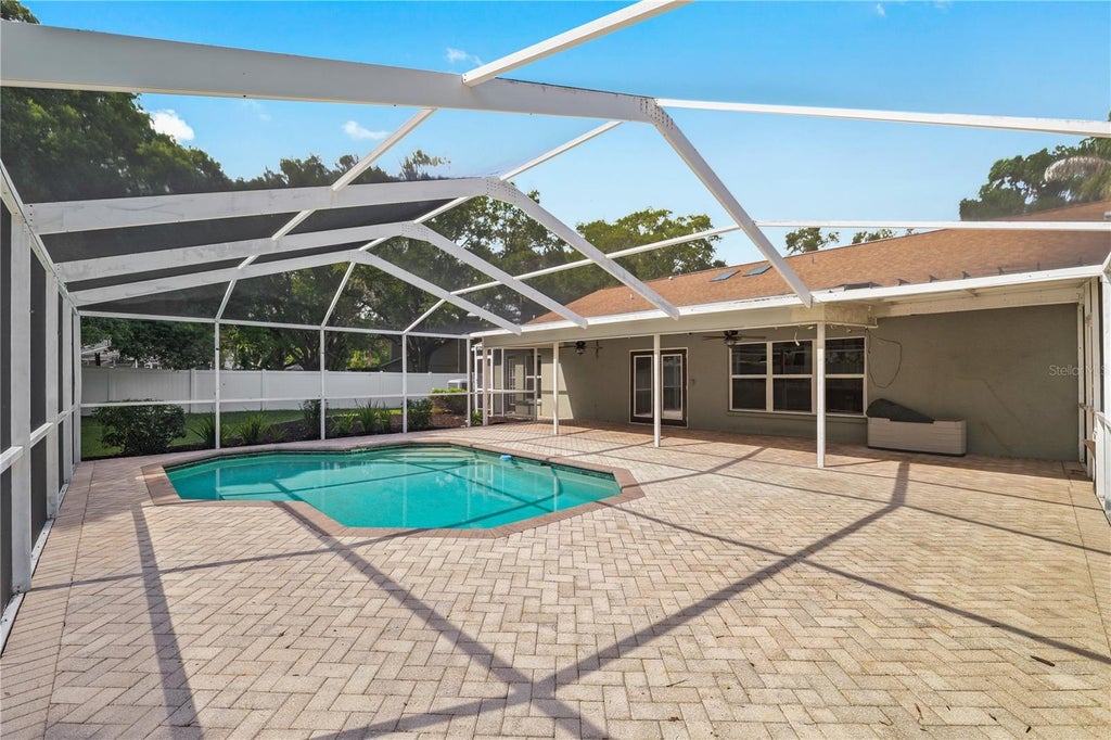 Photo of 3809 Hanover Hill Dr, Valrico, FL 33596 (MLS # TB8552227)