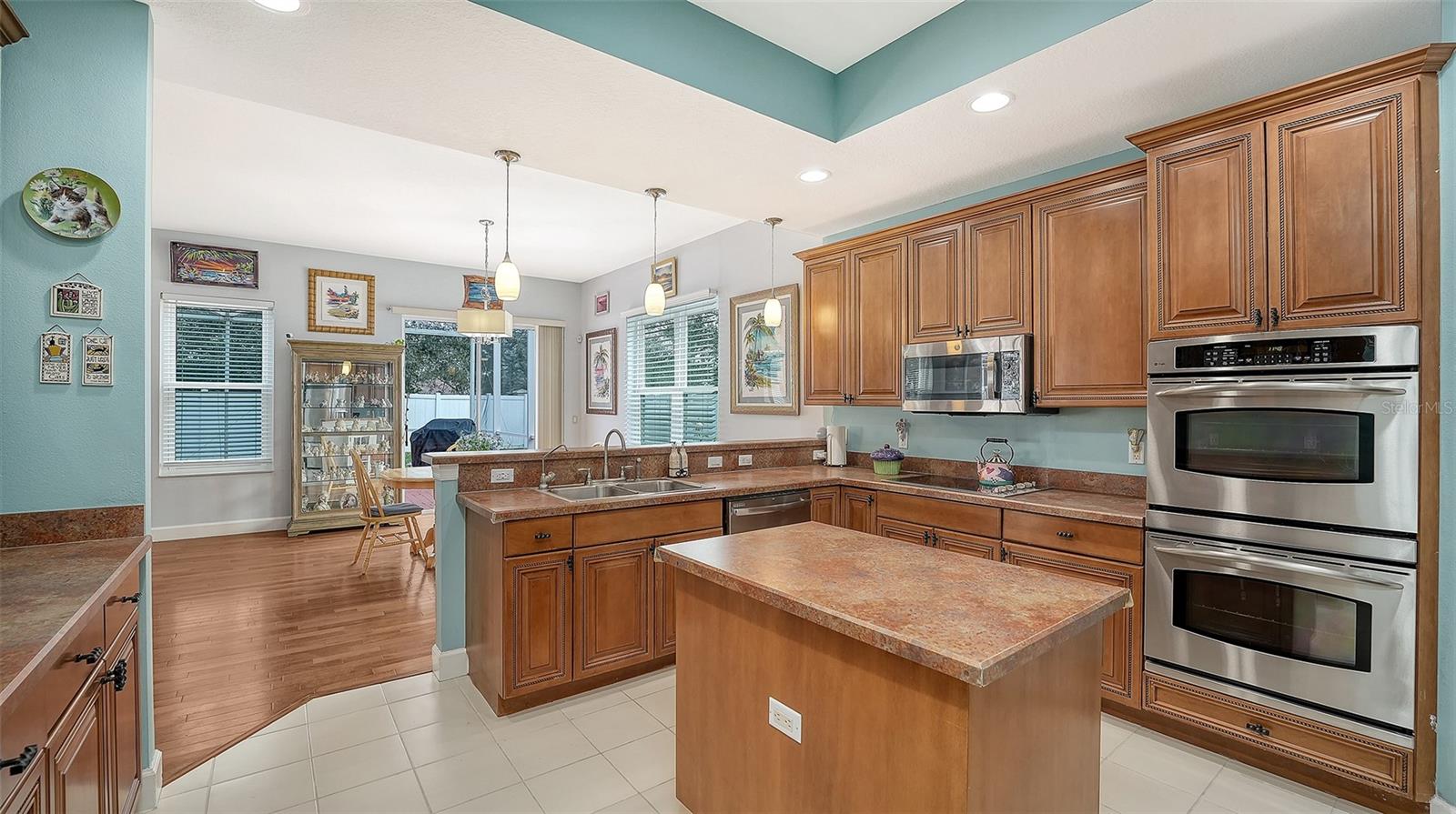 CASCADES AT SARASOTA PH IV - Residential