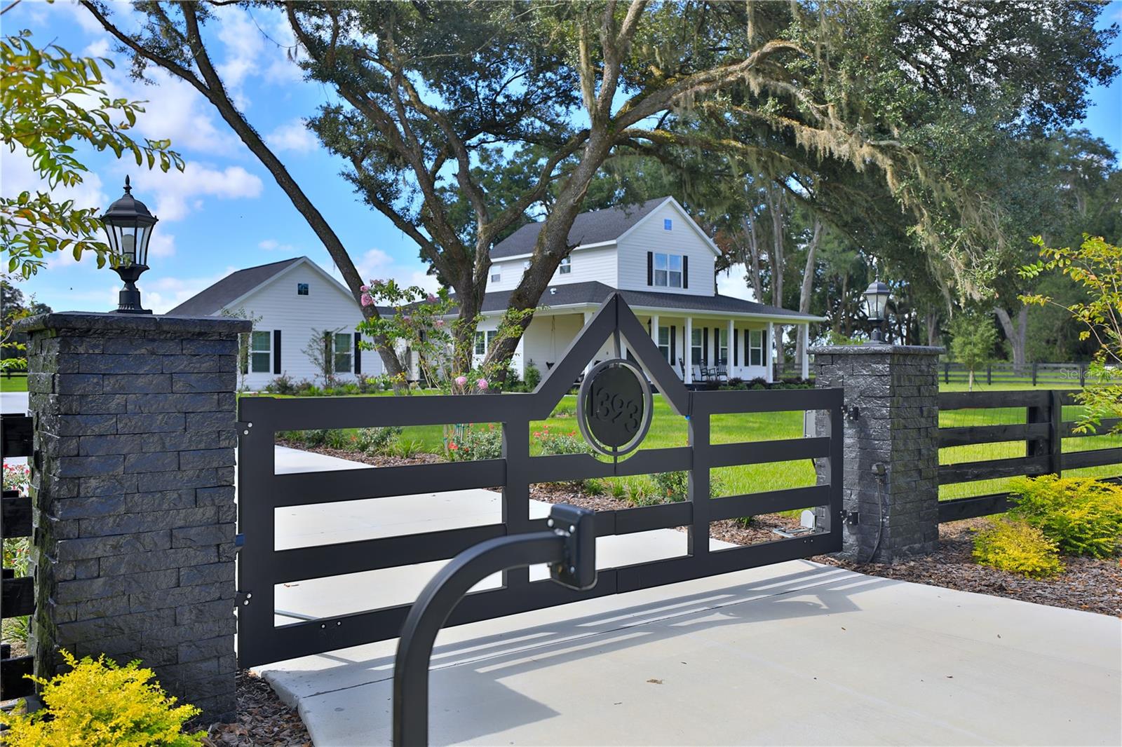 1393 OXFORD PRESERVE TRL