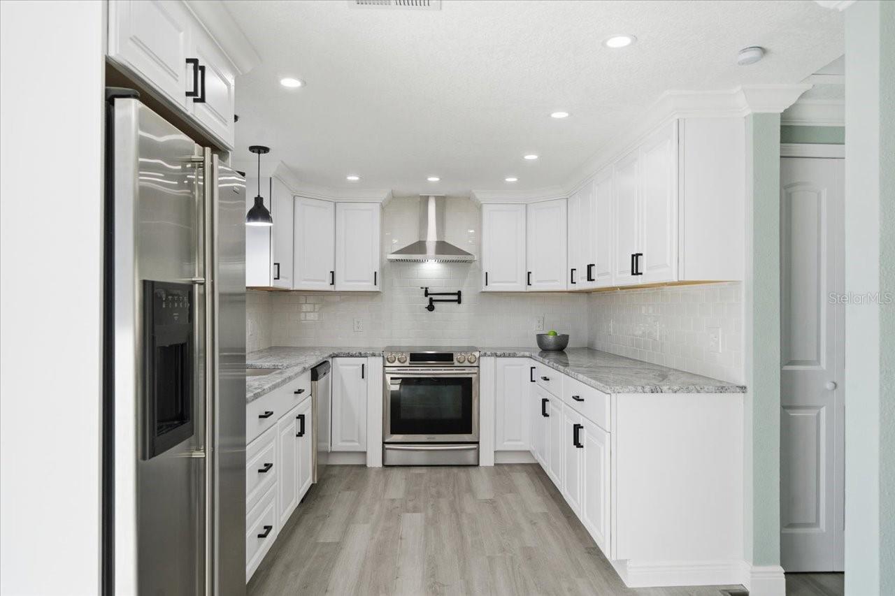 HOLIDAY LAKE ESTATES - Residential