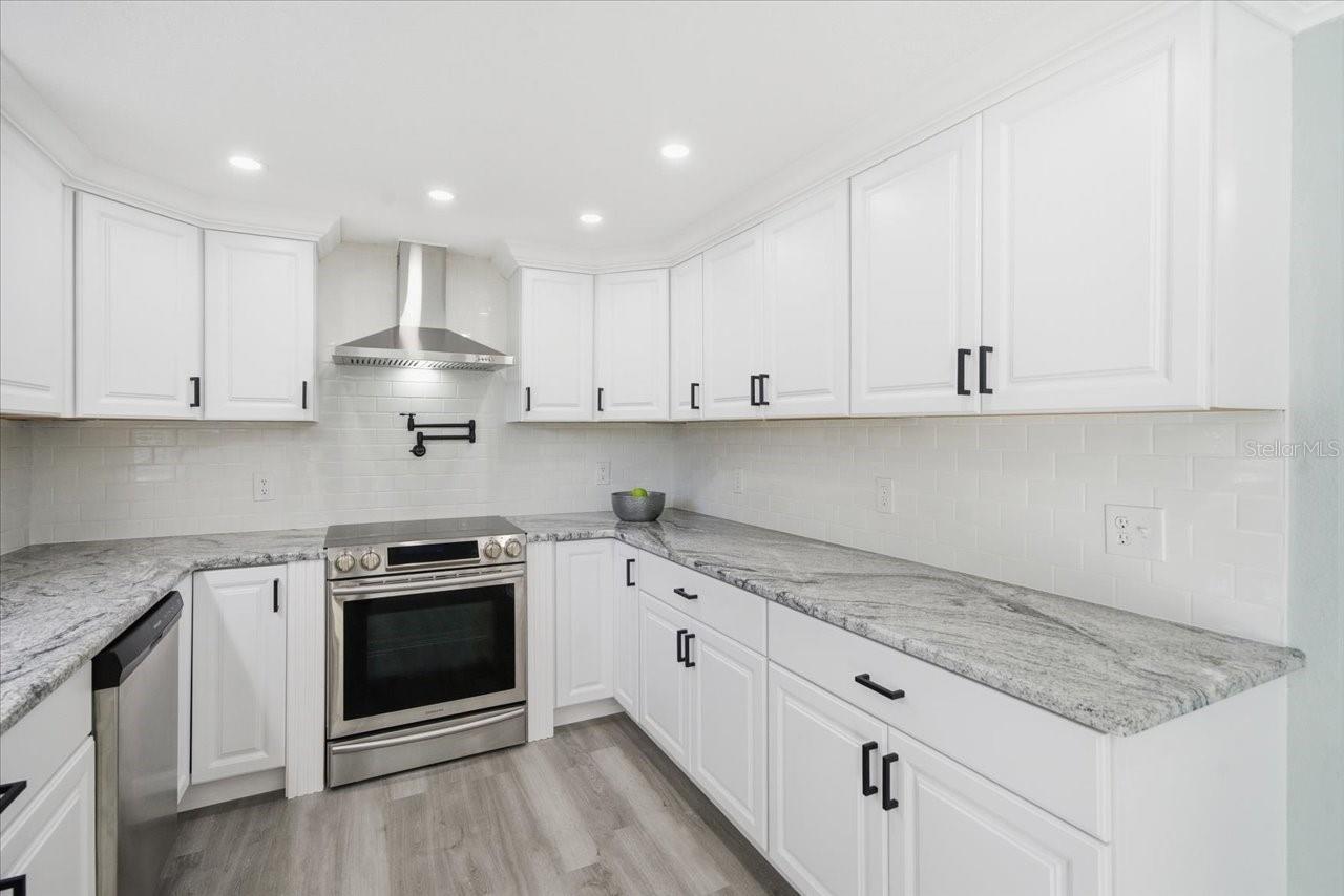 HOLIDAY LAKE ESTATES - Residential