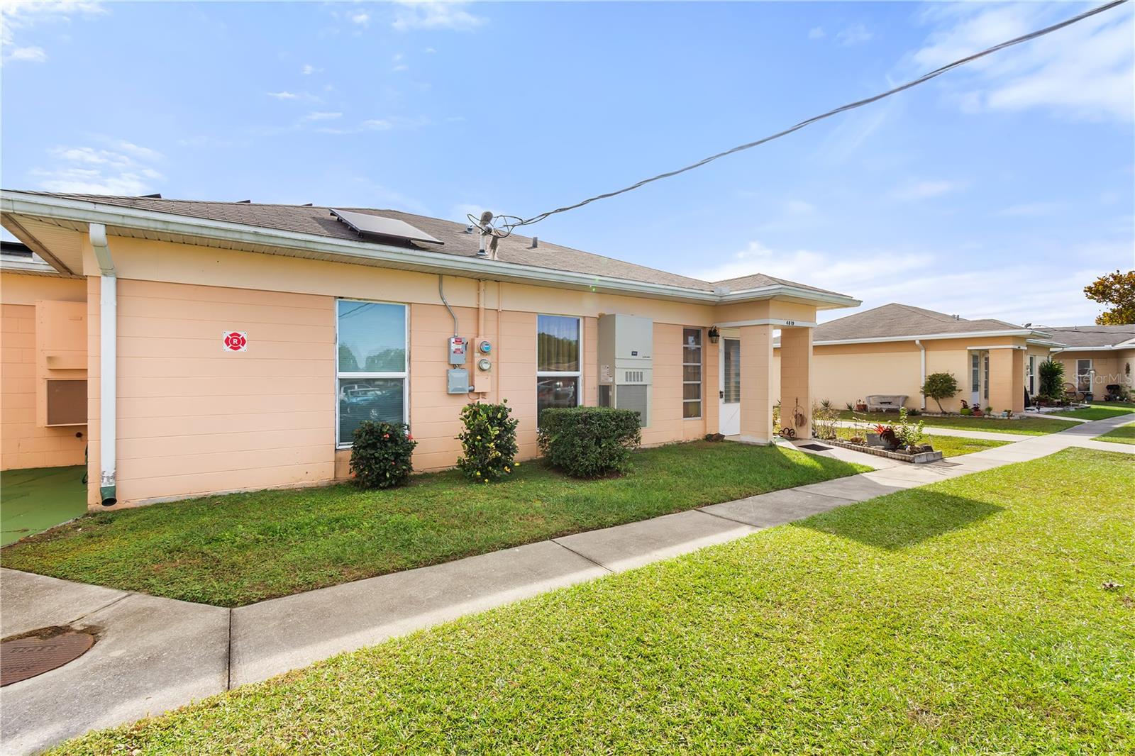 LAKESHORE CLUB - Residential