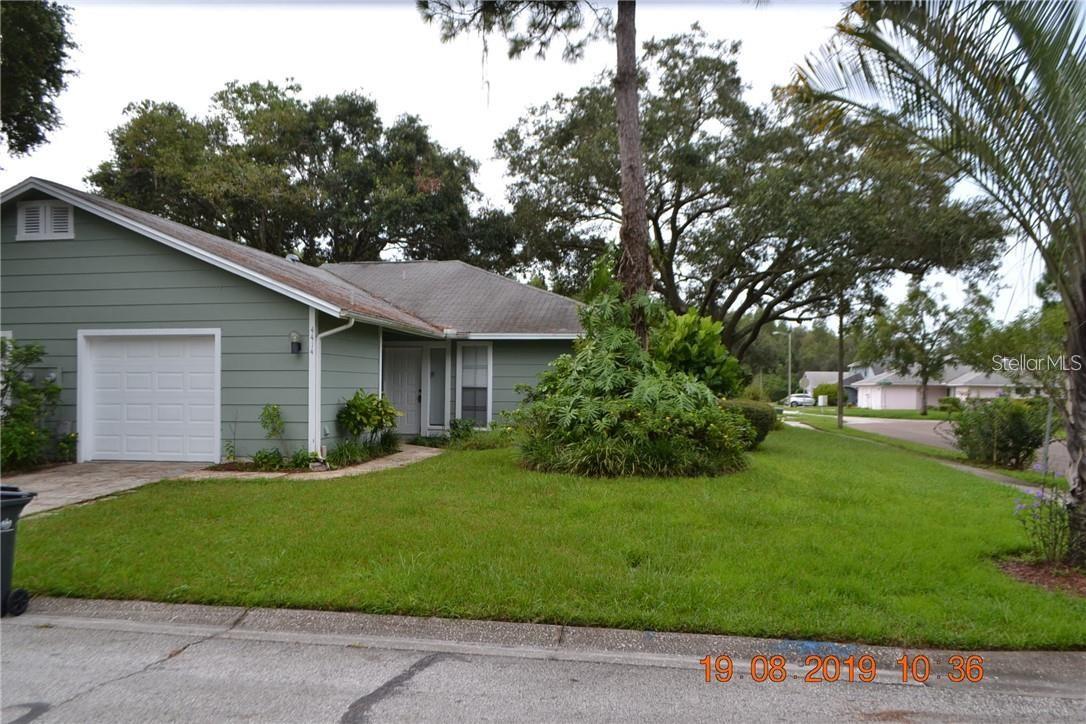 2 BEDROOM 2 BATHROOM CORNER LOT VILLA IN CEDARWOOD VILLAGE. KITCHEN CABINETS AND COUNTER TOPS WERE UPDATED IN 2019. LIVING ROOM / DINING ROOM COMBO, GRANITE COUNTER TOPA, BREAKFAST BAR, CEILING FAN/S, WINDOW TREATMENTS, SINGLE CAR GARAGE WITH OPENER. WASHER & DRYER NOT WARRANTED BY THE OWNER. FENCED BACK YARD, NO PETS. NO PETS.