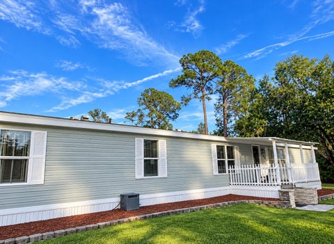 Photo of 8809 Treasure Island Road, Leesburg, FL 34788 (MLS # O6453397)