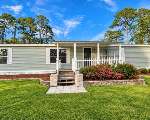 Tiny photo for 8809 Treasure Island Road, Leesburg, FL 34788 (MLS # O6453397)
