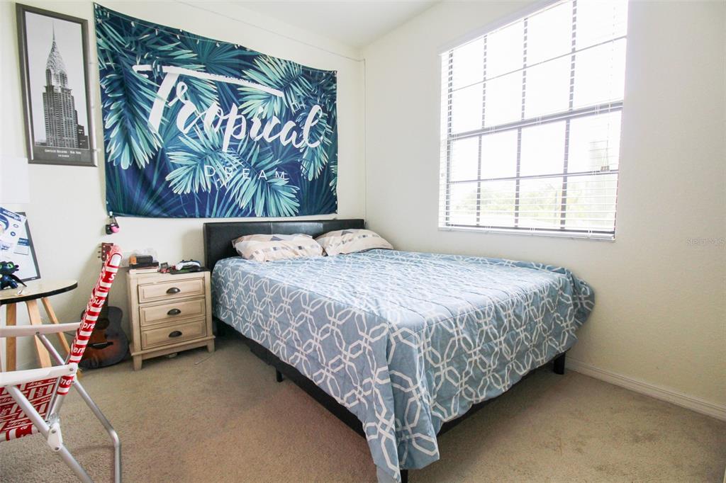 TERRACE II AT LAKEWOOD NATIONAL PH I - Residential Lease