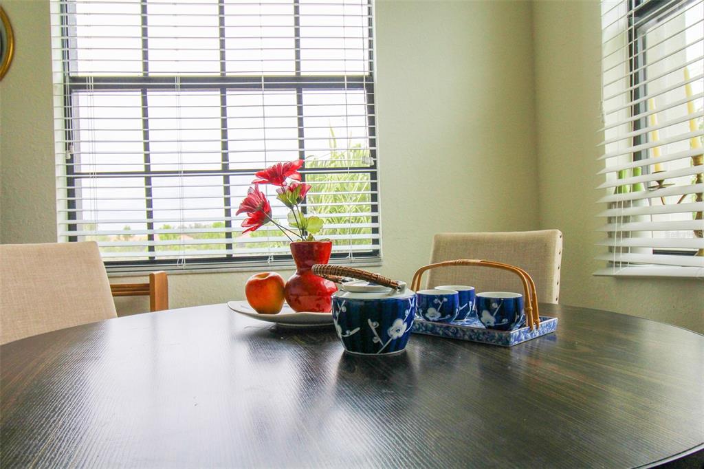 TERRACE II AT LAKEWOOD NATIONAL PH I - Residential Lease
