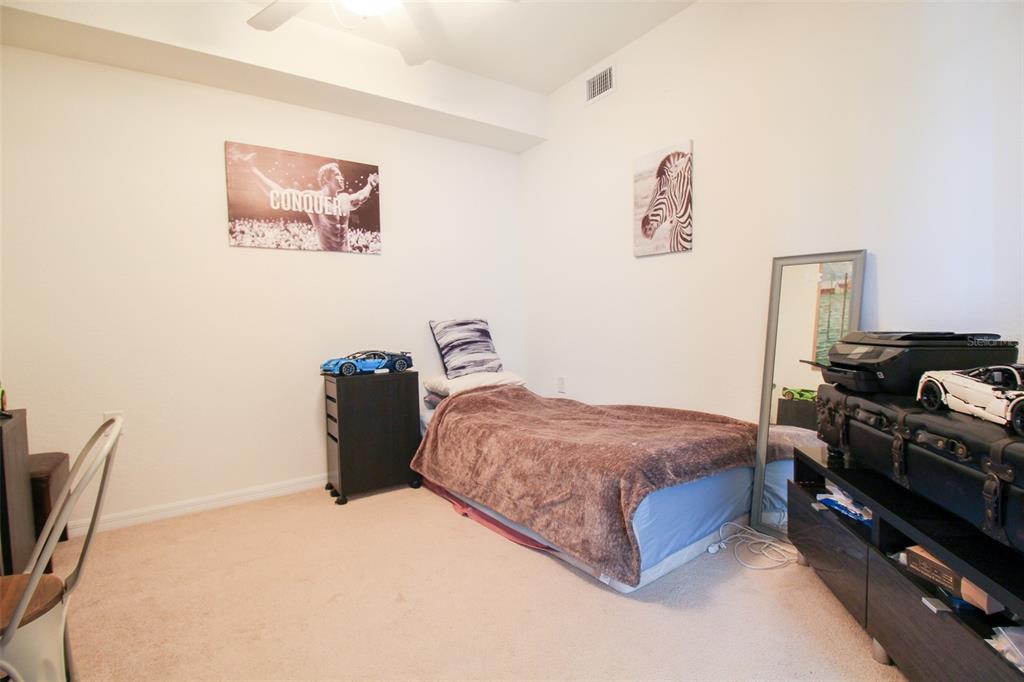 TERRACE II AT LAKEWOOD NATIONAL PH I - Residential Lease