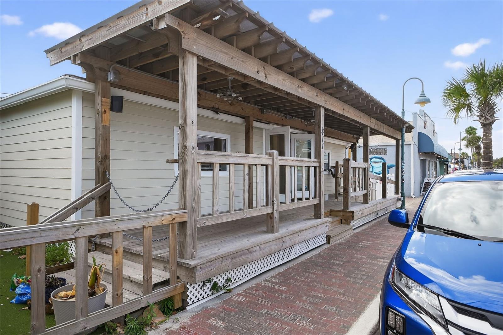 NEW SMYRNA BRIDGE & INV CO WALKER GRANT - Commercial Sale