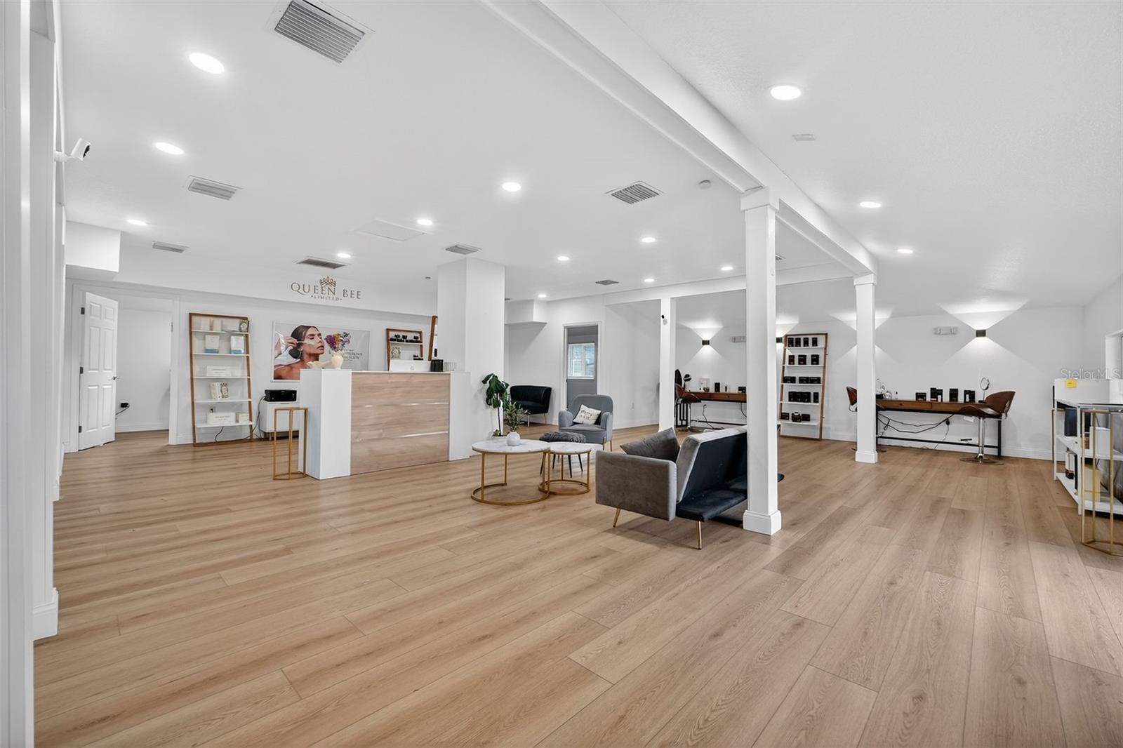 NEW SMYRNA BRIDGE & INV CO WALKER GRANT - Commercial Sale