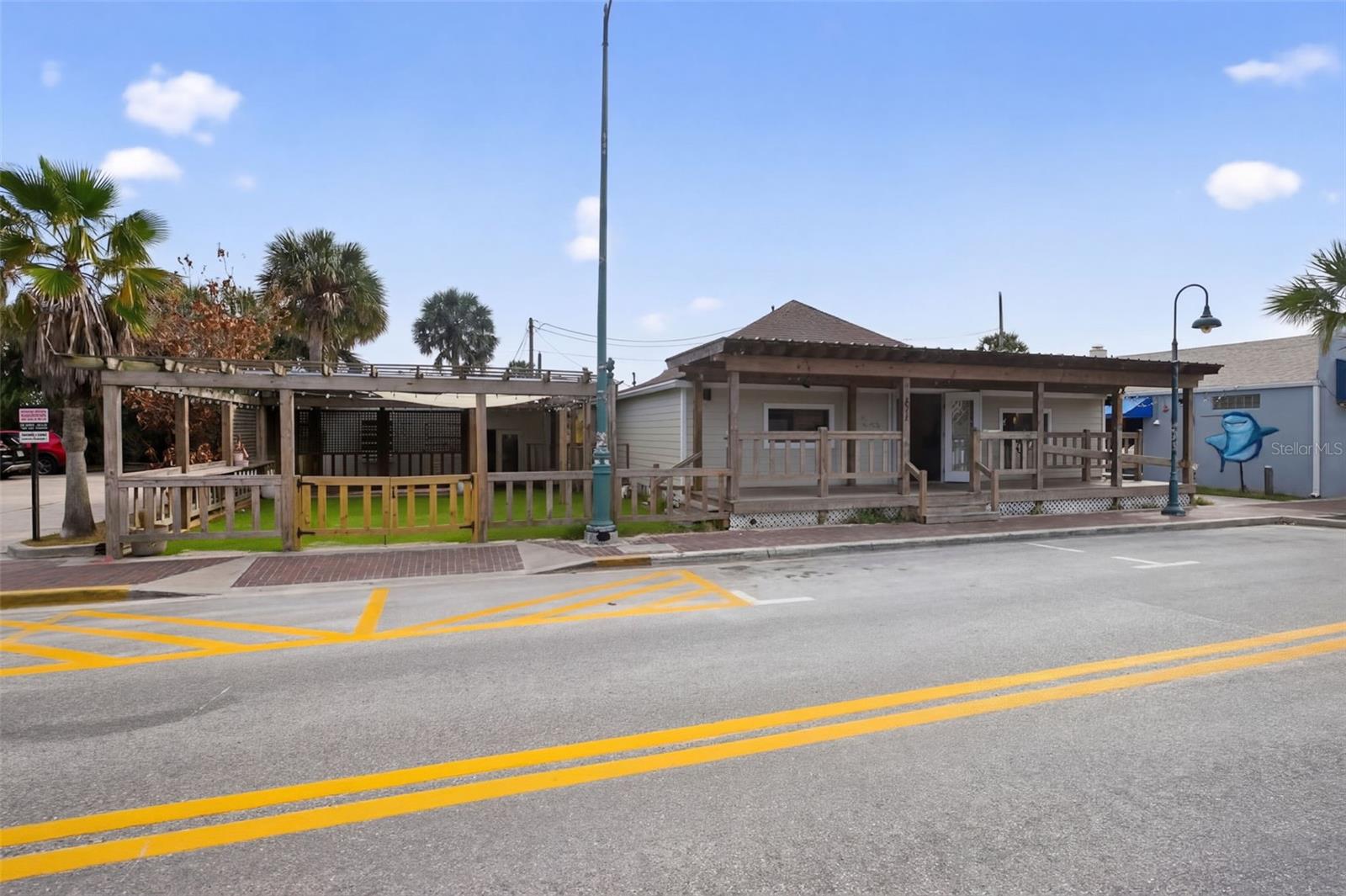 NEW SMYRNA BRIDGE & INV CO WALKER GRANT - Commercial Sale