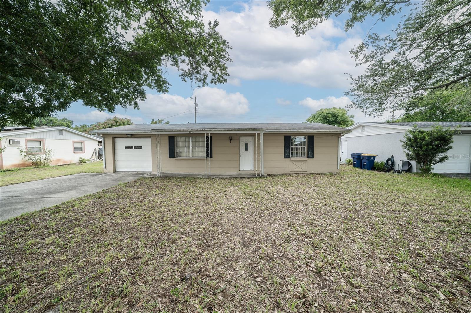 KNOLLWOOD VILLAGE - Residential