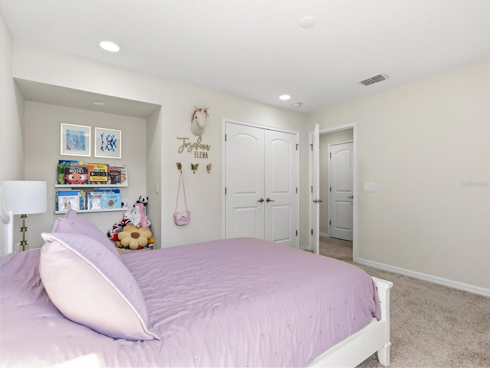 WATERSIDE ON JOHNS LAKE - Residential