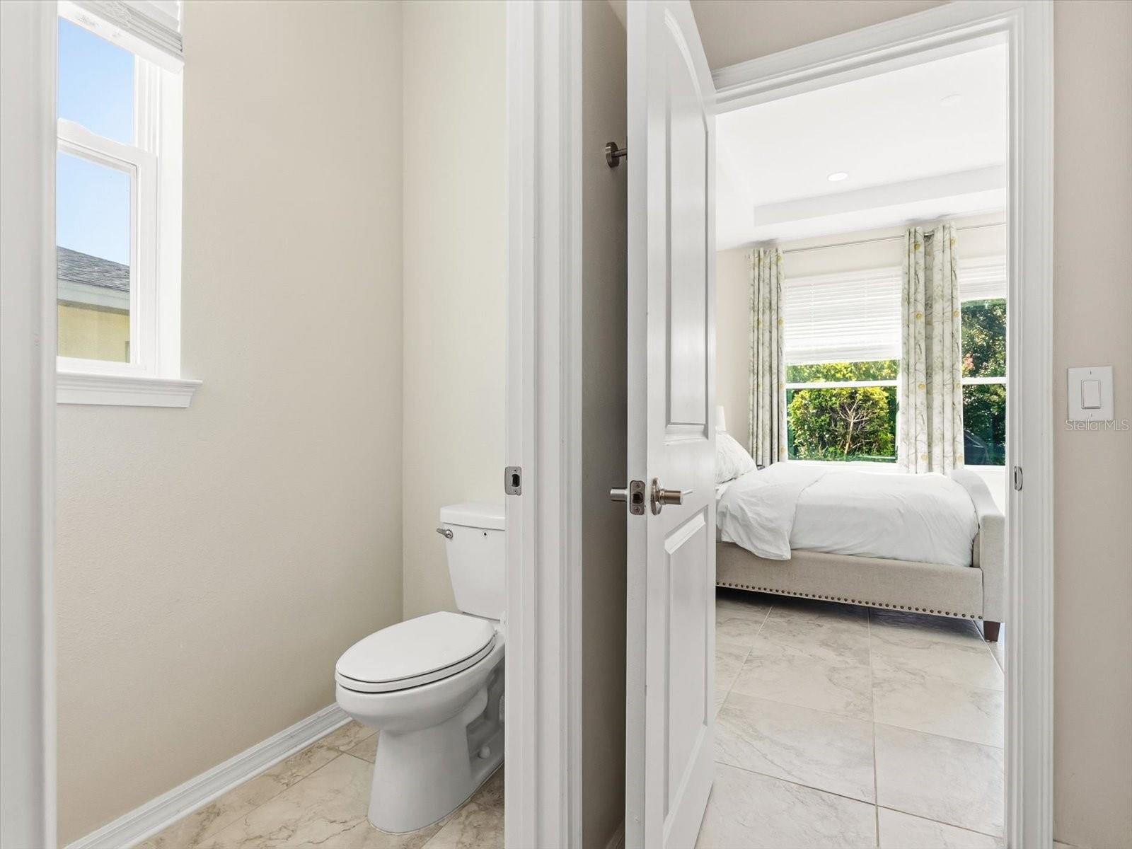 WATERSIDE ON JOHNS LAKE - Residential