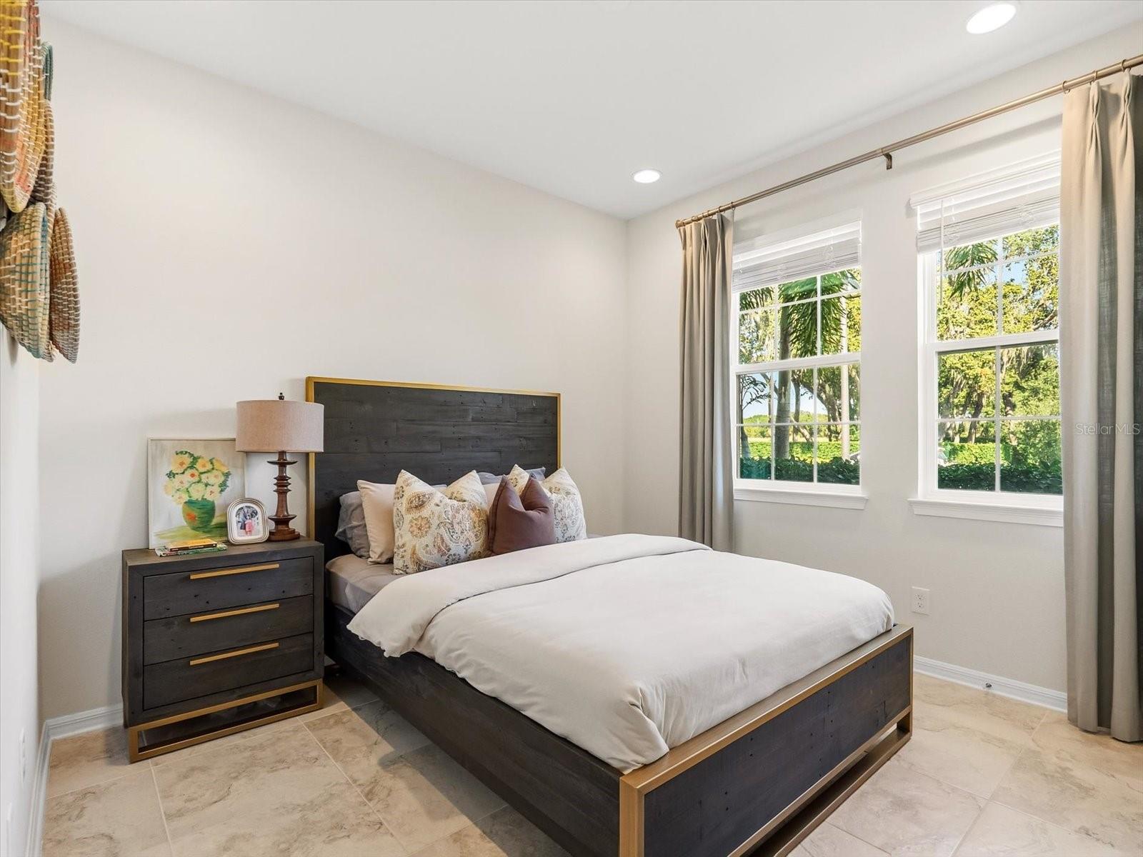 WATERSIDE ON JOHNS LAKE - Residential