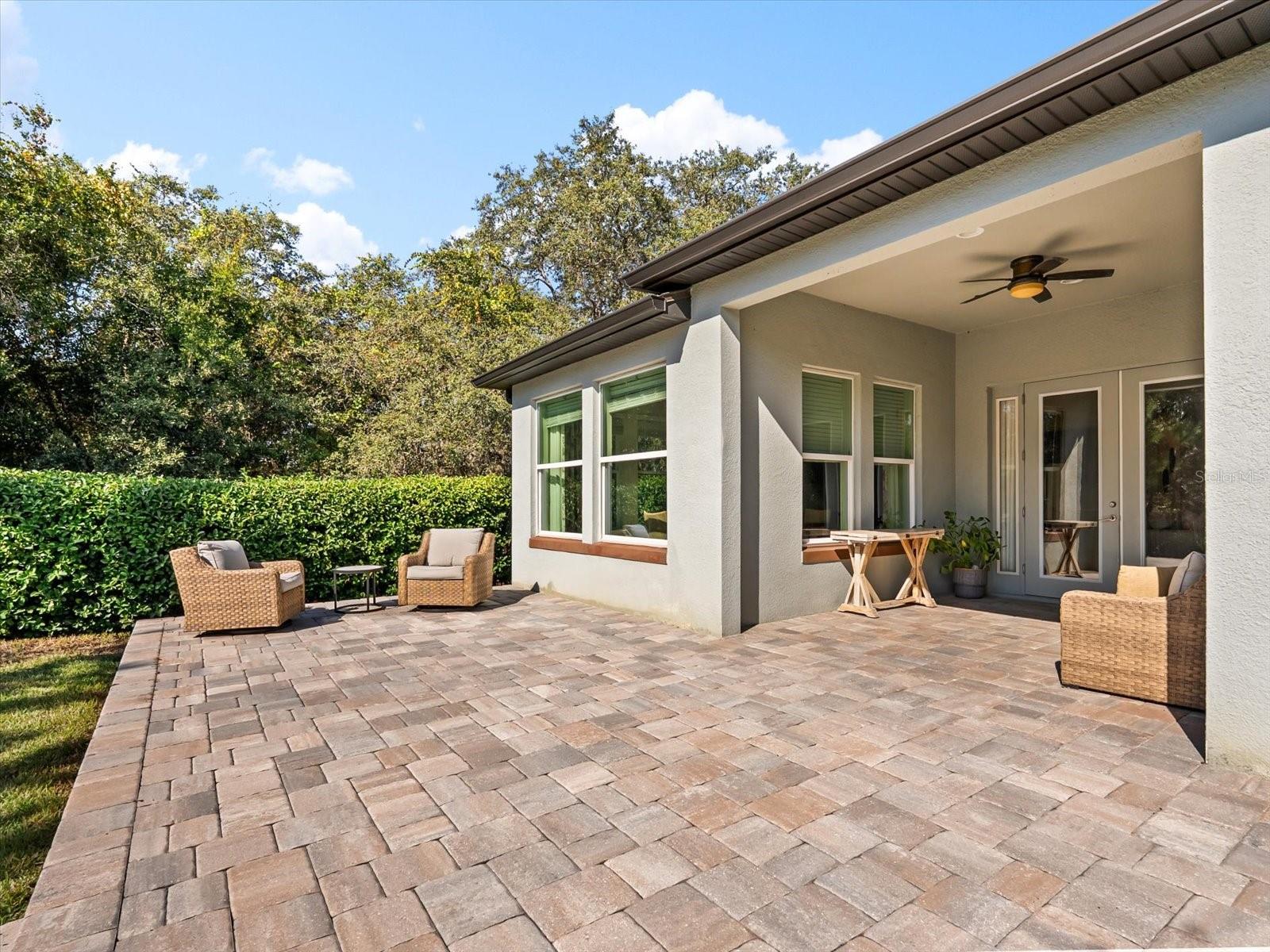 WATERSIDE ON JOHNS LAKE - Residential