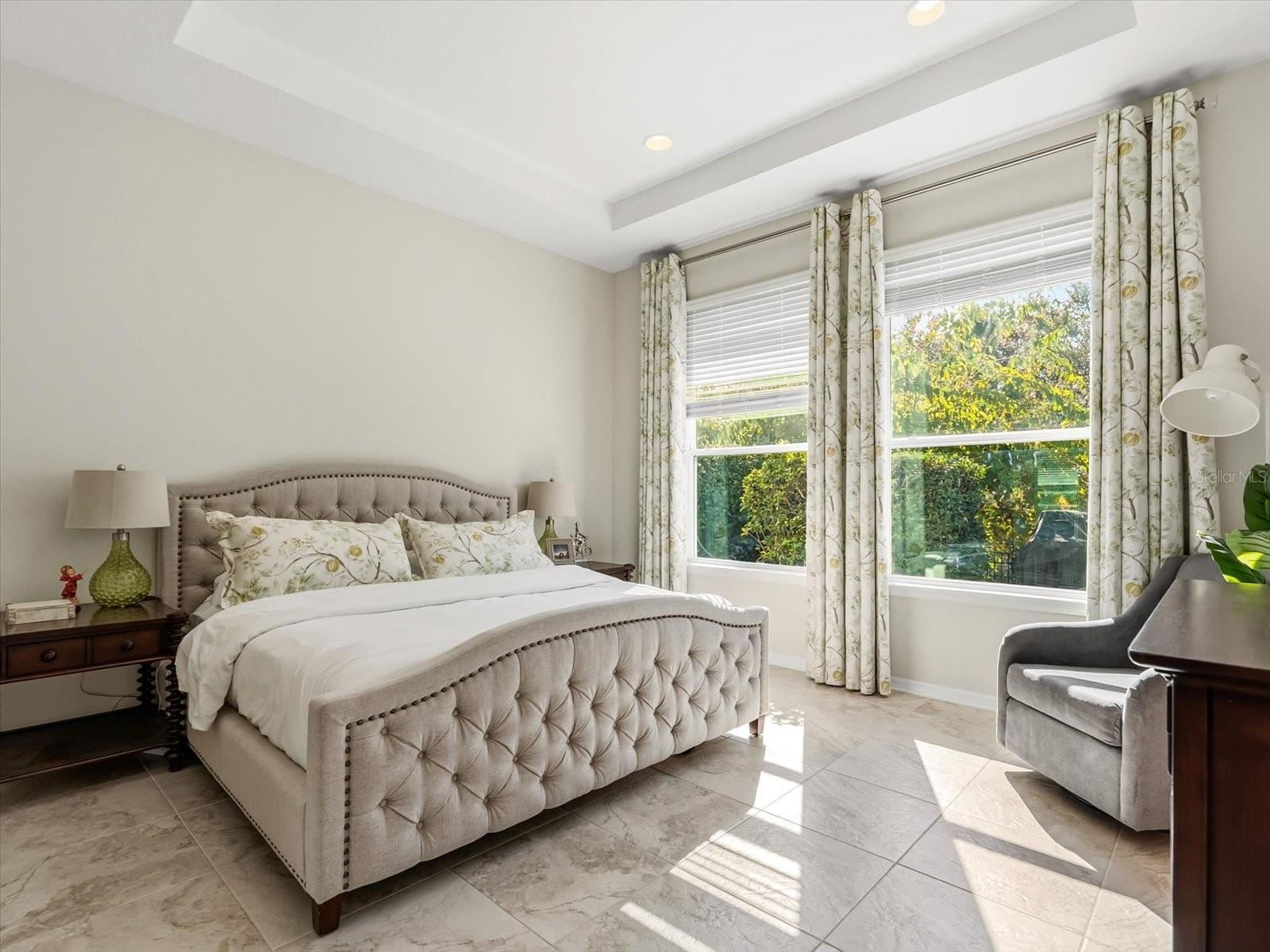 WATERSIDE ON JOHNS LAKE - Residential