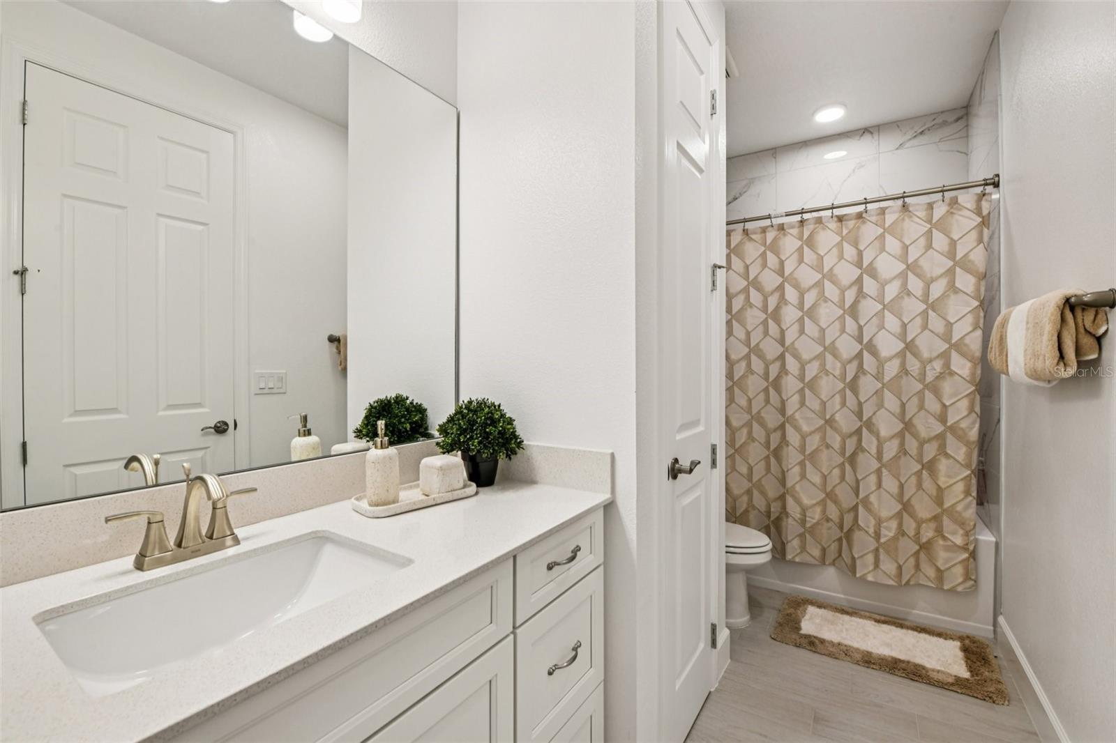 RED EMBER NORTH - Residential