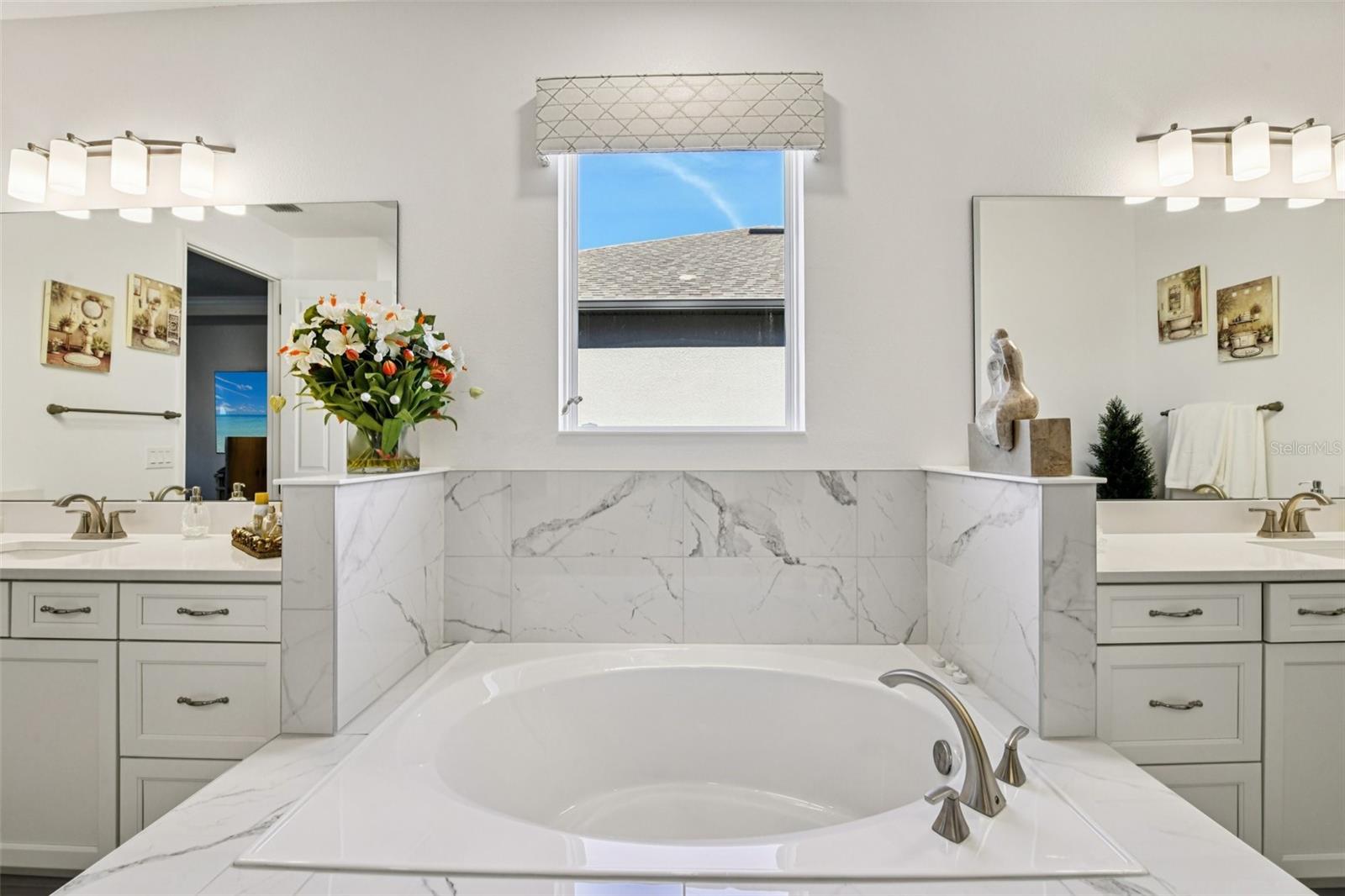 RED EMBER NORTH - Residential