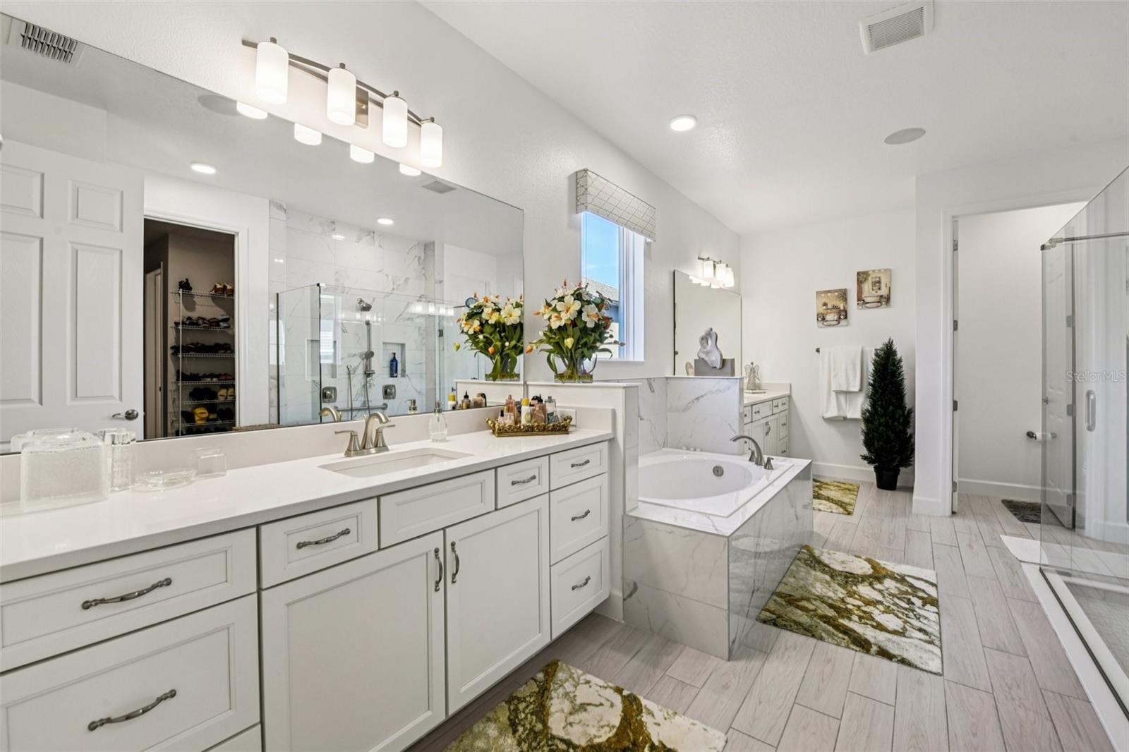 RED EMBER NORTH - Residential