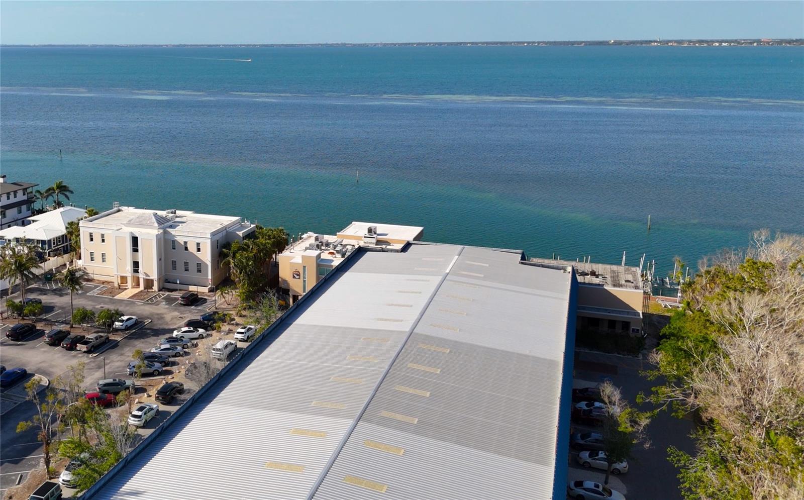 BOATHOUSE ON LONGBOAT - Residential