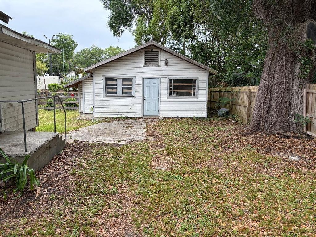 Photo of 31 NW 4th Street, Williston, FL 32696 (MLS # GC539230)