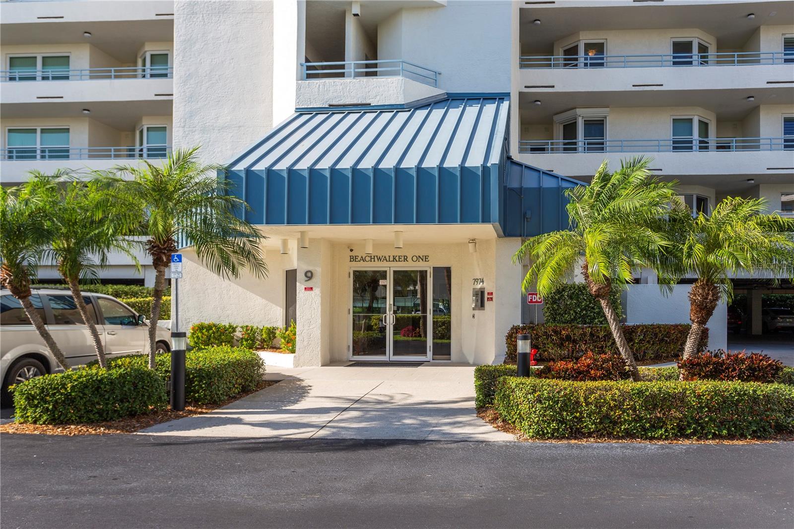 HARBOURSIDE CONDO - Residential